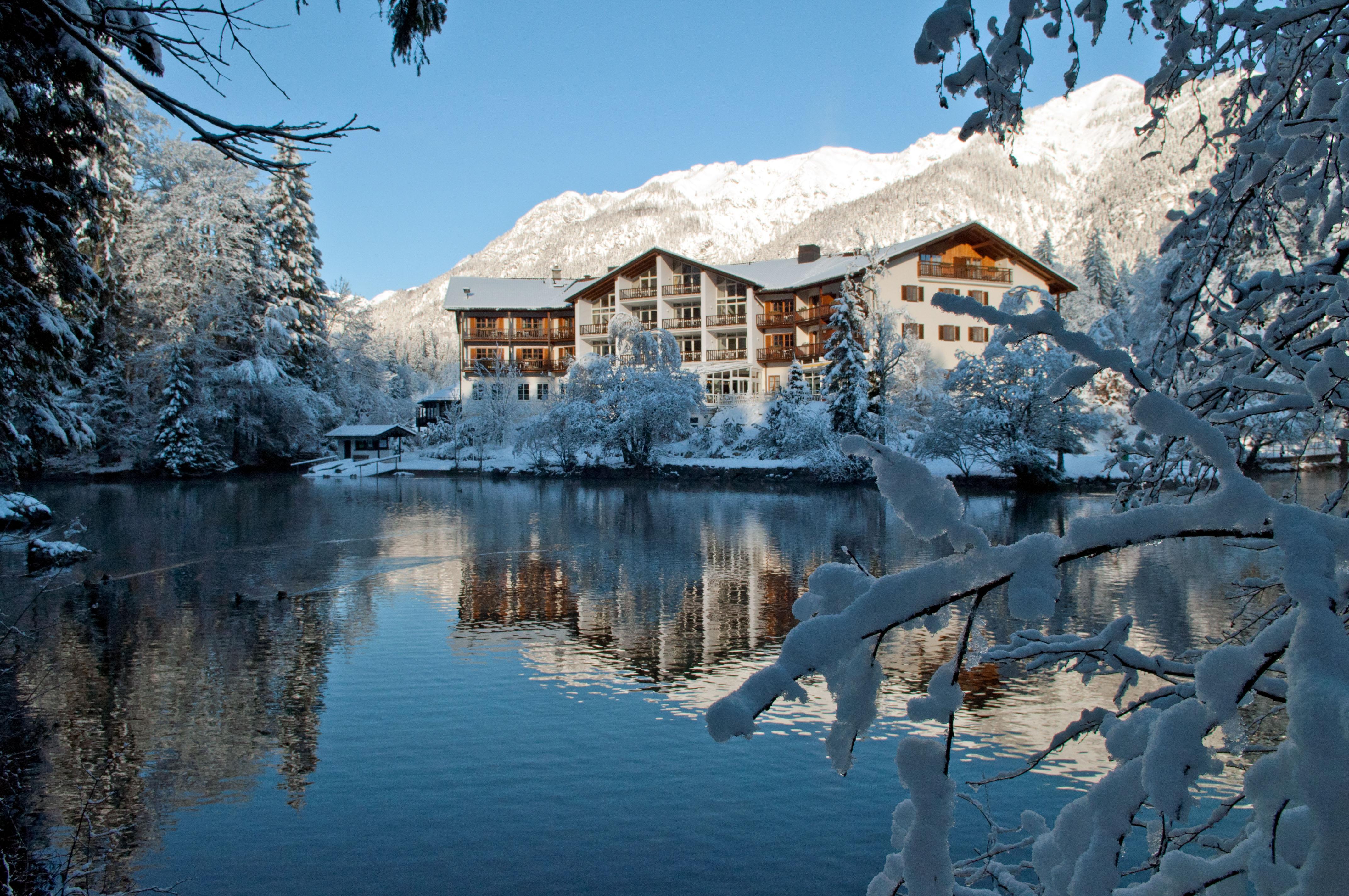 Hotel Am Badersee Grainau Exteriör bild